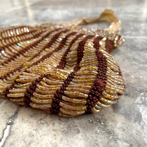 NEWPORT NEWS Small Gold Beaded Handbag - Picture 3 of 10